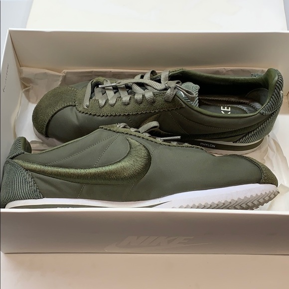 nike cortez womens olive green